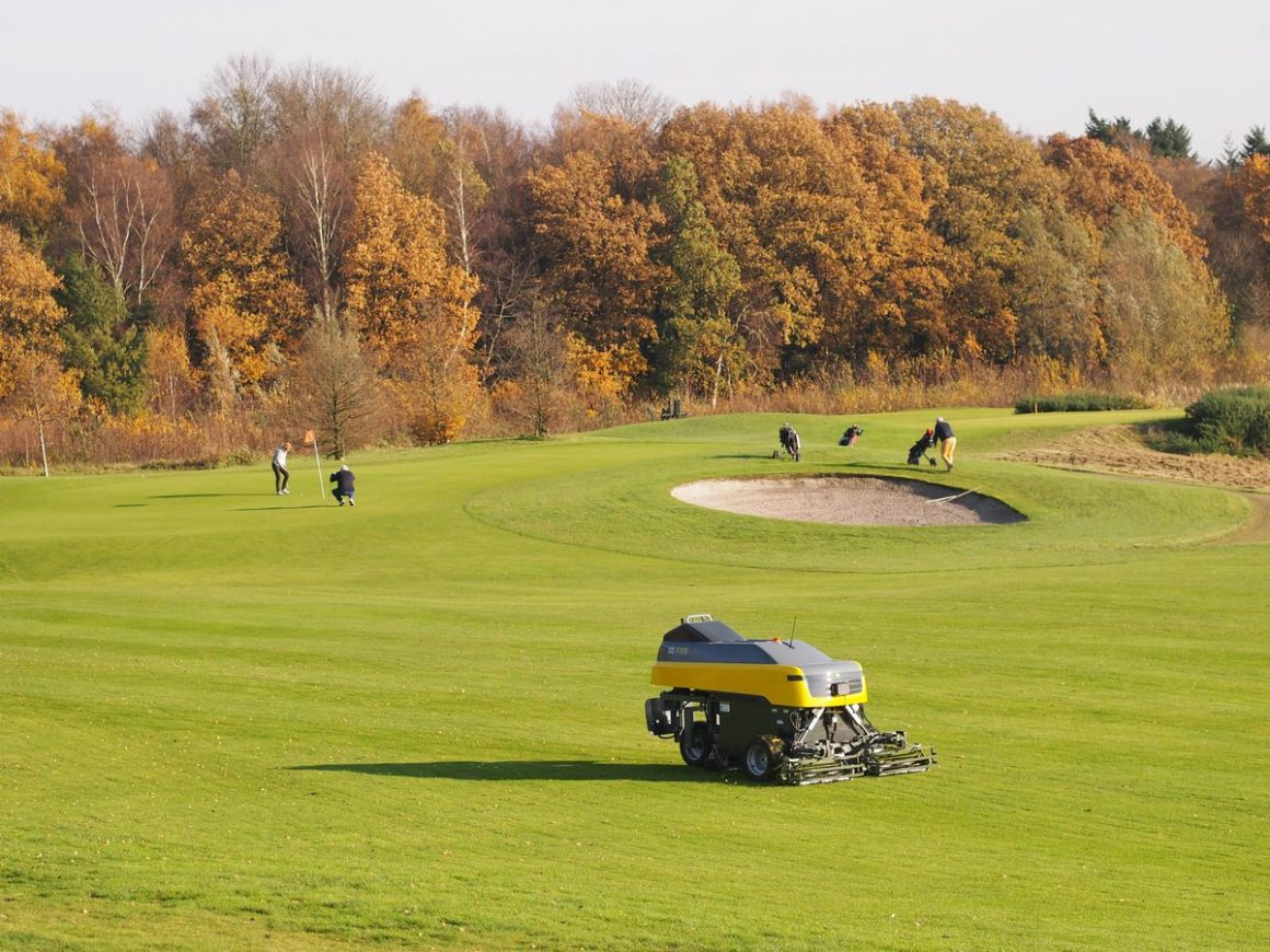 Increase your ROI with autonomous golf course mowers